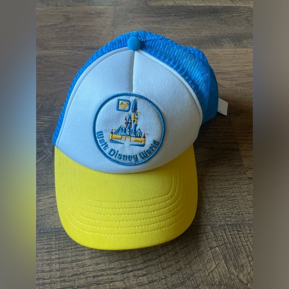 NWT Walt Disney World hat - Picture 1 of 4